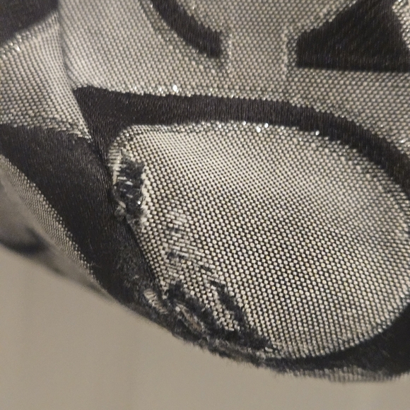 Coach Signature Shoulderbag Purse - Picture 8 of 17